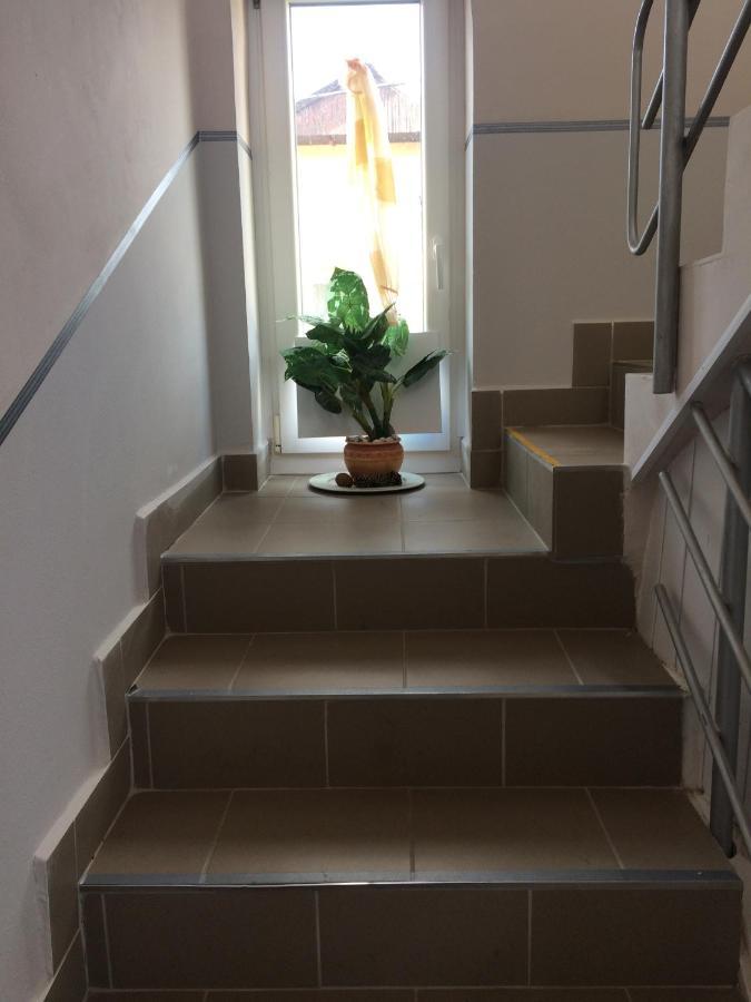 Virag Apartment Gyenesdias